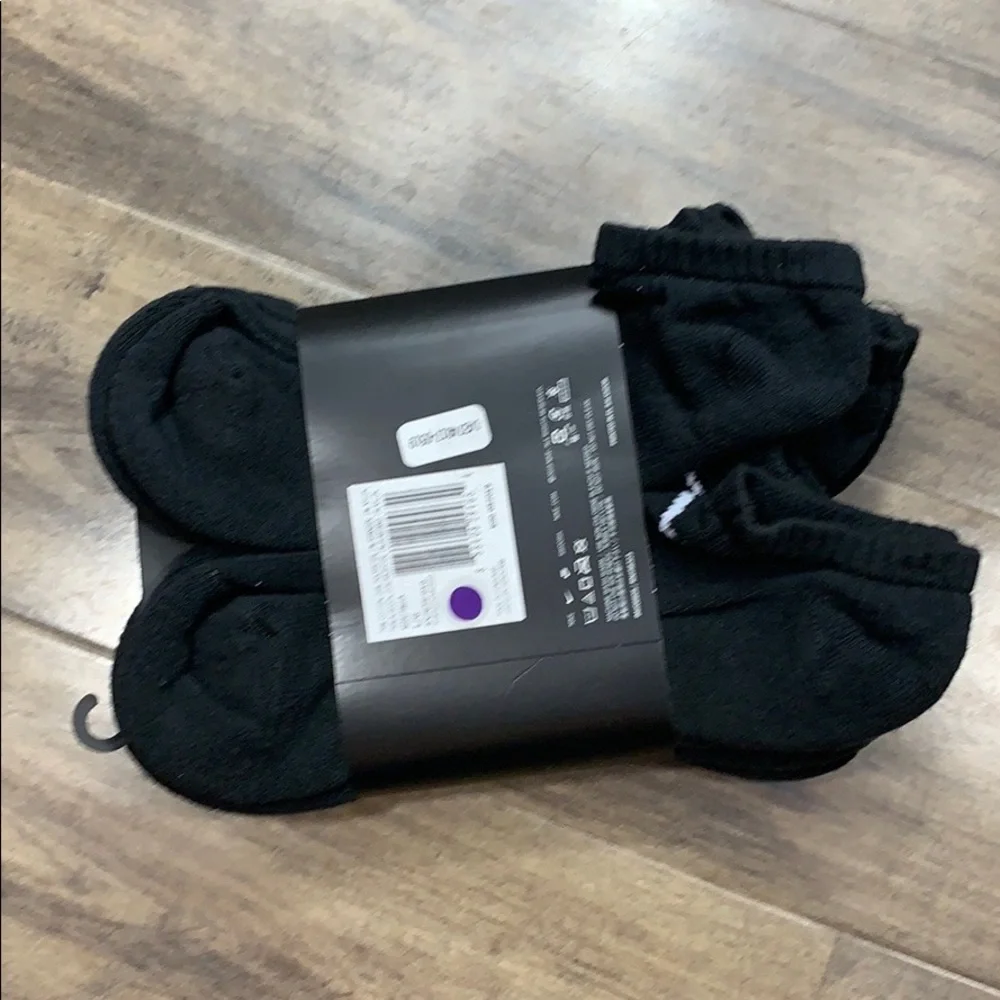 Nike pairs socks